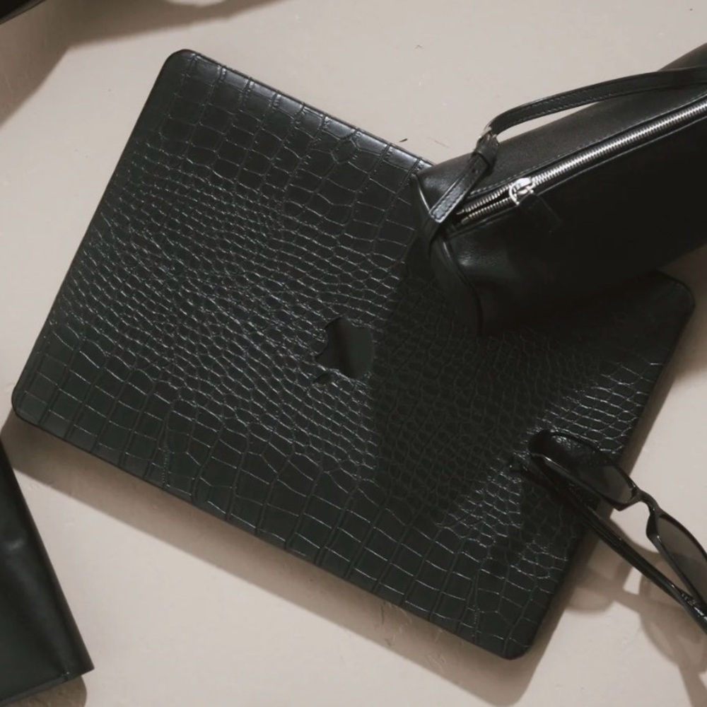 Inserif MacBook Pro 13 case
